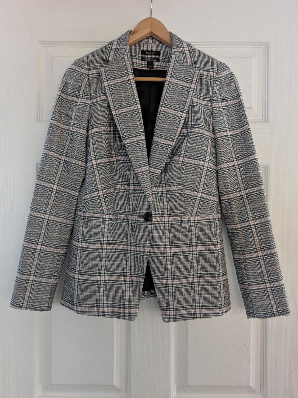 NWOT RW&CO plaid blazer grey size 0